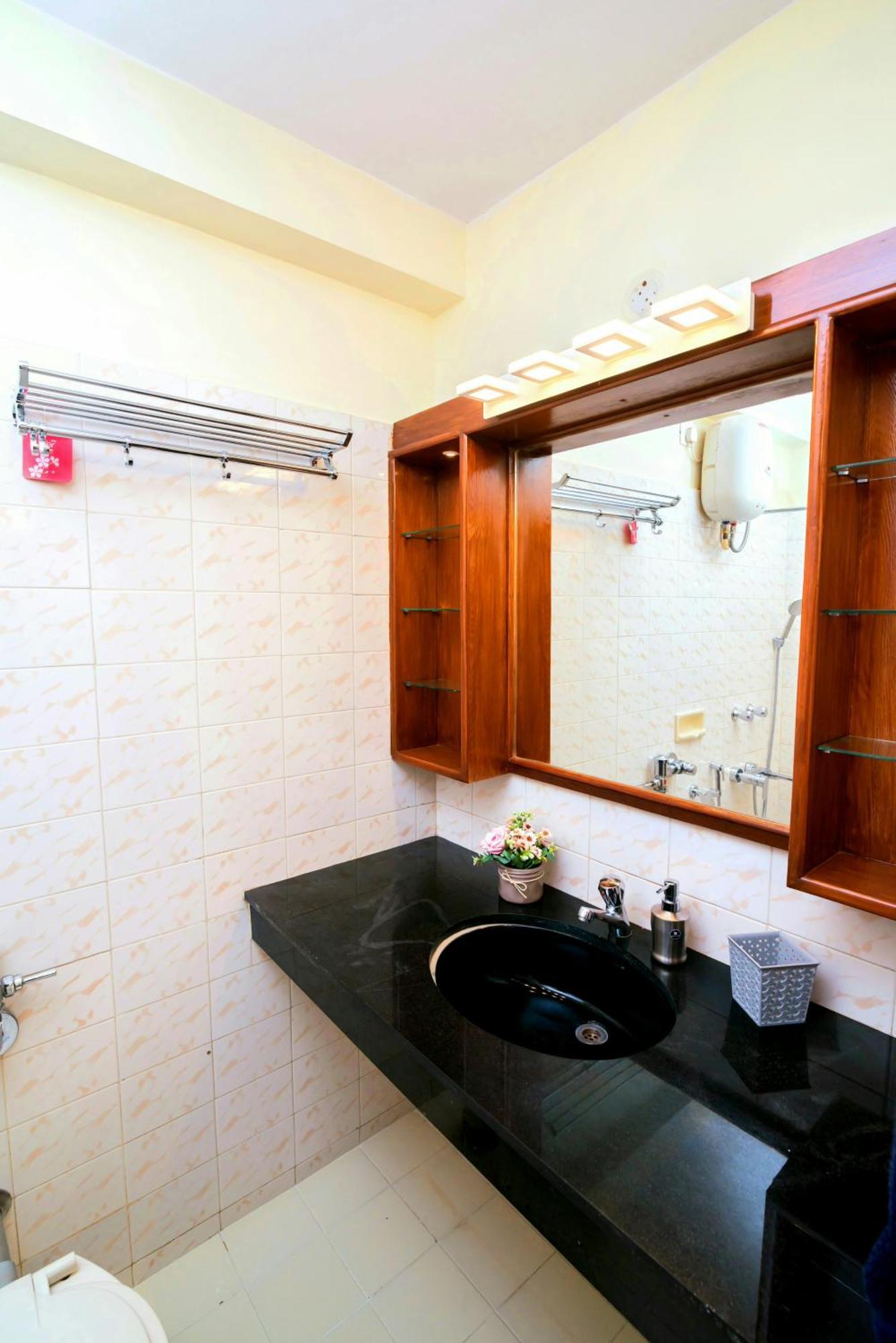 'Golden Sea Pearl' 1 Bhk Beach Apartment Бенаулим Екстериор снимка